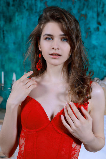 国产网友愉拍精品棚拍图片